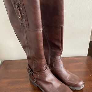Tall Brown Guess Boots Sz 8